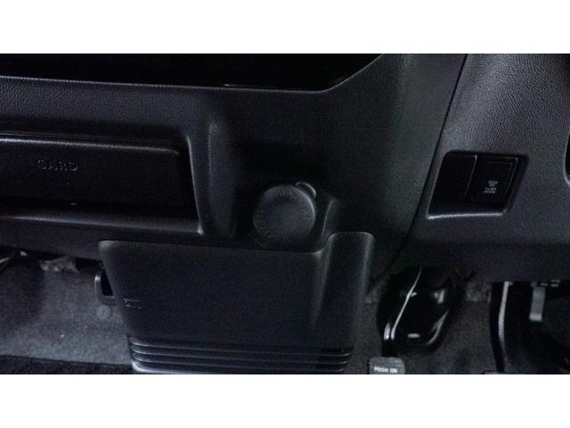 パレットＳＷ リミテッドＩＩ　社外ナビ　フルセグＴＶ　ＣＤ／ＤＶＤ再生　両側パワースライドドア　スマートキー　プッシュスタート　インパネＡＴ　ベンチシート　アームレスト　ＨＩＤヘッドライト　ＡＵＴＯライト　ＡＵＴＯエアコン（31枚目）