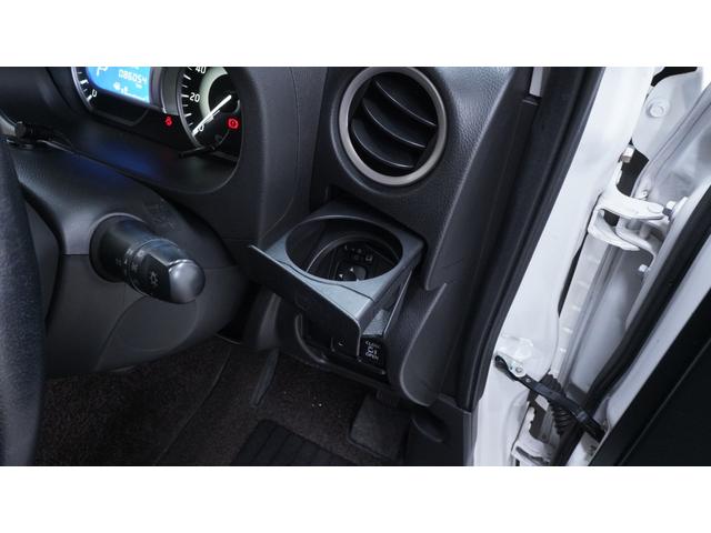 デイズルークス ハイウェイスター　ターボ　禁煙車　純正ナビ　フルセグＴＶ　ＣＤ／ＤＶＤ再生　アラウンドビューモニター　両側パワースライドドア　インテリジェントキー　プッシュスタート　革巻きハンドル　ステアリングスイッチ　チルトステアリング（20枚目）