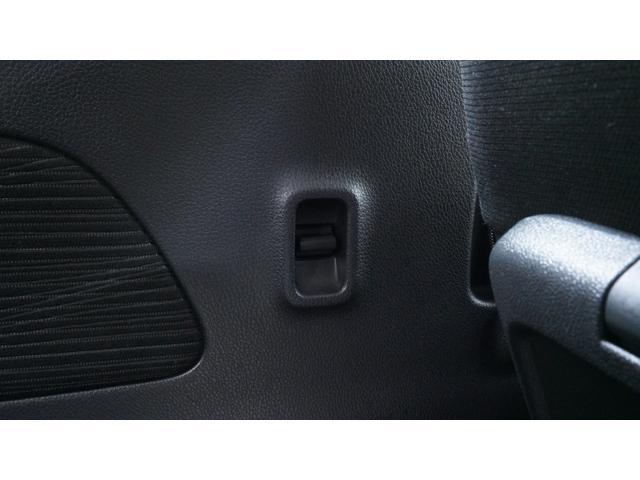 デイズルークス ハイウェイスター　ターボ　禁煙車　純正ナビ　フルセグＴＶ　ＣＤ／ＤＶＤ再生　アラウンドビューモニター　両側パワースライドドア　インテリジェントキー　プッシュスタート　革巻きハンドル　ステアリングスイッチ　チルトステアリング（40枚目）