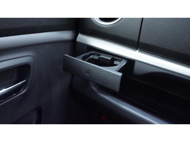 ワゴンＲスティングレー Ｘ　禁煙車　オーディオ　スマートキー　革巻きハンドル　アームレスト　チルトステアリング　シートリフター　ＨＩＤヘッドライト　ＡＵＴＯエアコン　電動格納ドアミラー　純正１４インチアルミホイール（31枚目）