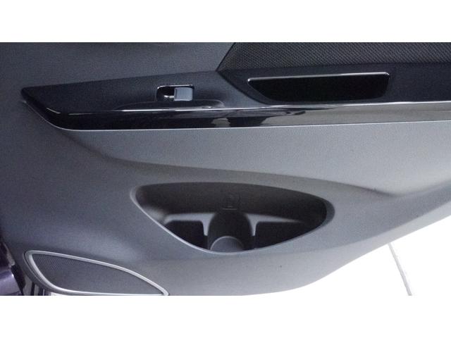 ワゴンＲスティングレー Ｘ　禁煙車　オーディオ　スマートキー　革巻きハンドル　アームレスト　チルトステアリング　シートリフター　ＨＩＤヘッドライト　ＡＵＴＯエアコン　電動格納ドアミラー　純正１４インチアルミホイール（42枚目）