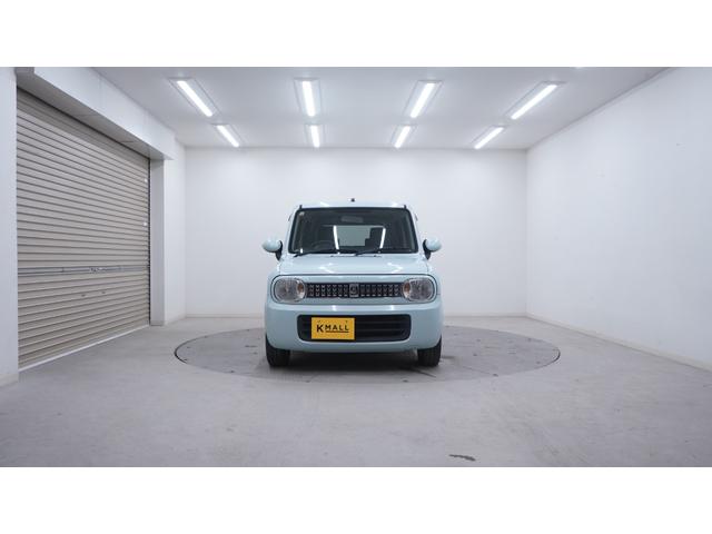 アルトラパン １０ｔｈアニバーサリーリミテッド　禁煙車　スマートキー　プッシュスタート　革巻きハンドル　ＡＵＴＯエアコン　ベンチシート　アームレスト（2枚目）