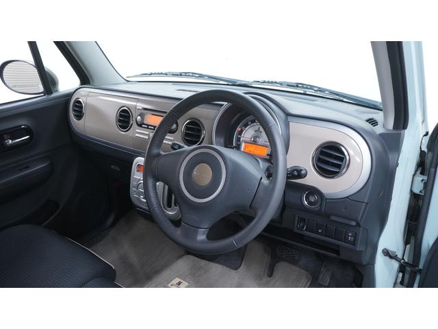 アルトラパン １０ｔｈアニバーサリーリミテッド　禁煙車　スマートキー　プッシュスタート　革巻きハンドル　ＡＵＴＯエアコン　ベンチシート　アームレスト（14枚目）