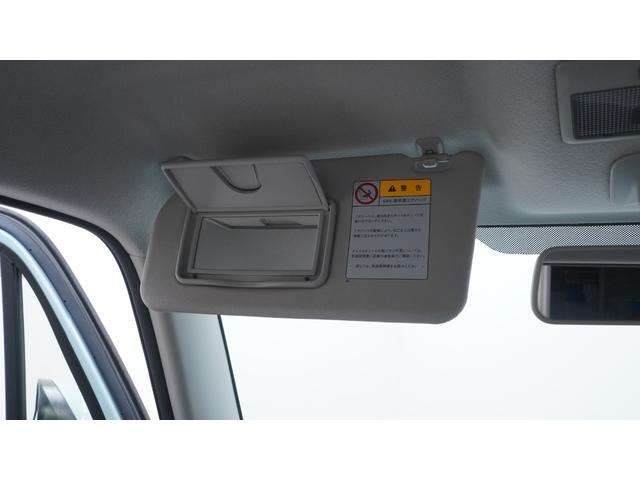 アルトラパン １０ｔｈアニバーサリーリミテッド　禁煙車　スマートキー　プッシュスタート　革巻きハンドル　ＡＵＴＯエアコン　ベンチシート　アームレスト（33枚目）