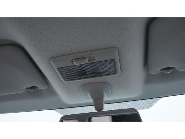 アルトラパン １０ｔｈアニバーサリーリミテッド　禁煙車　スマートキー　プッシュスタート　革巻きハンドル　ＡＵＴＯエアコン　ベンチシート　アームレスト（34枚目）