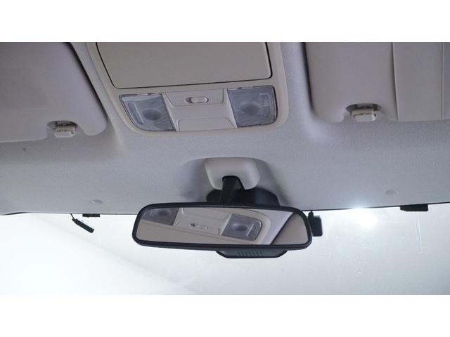 敷地内に国指定の整備工場も完備！