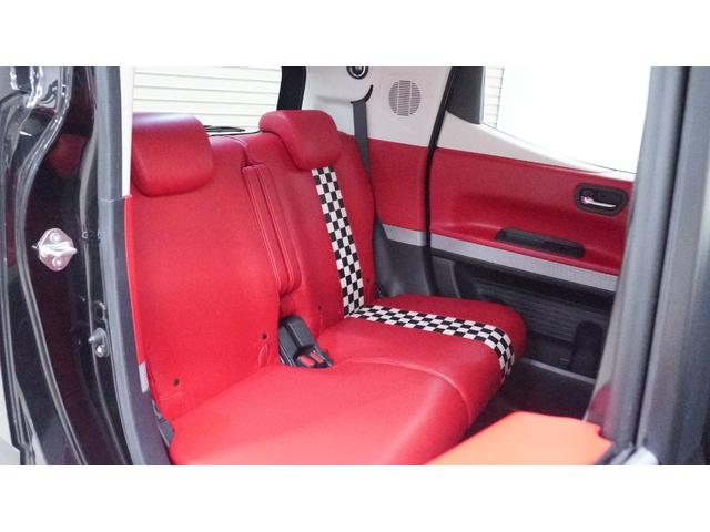 当店は大手保険会社の代理店！専任スタッフが常駐しておりますのでご相談はどうぞお気軽に♪