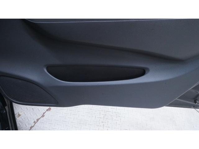 ワゴンＲ ＦＸ　フル装備　Ｗエアバック　社外ナビ　フルセグＴＶ　ＣＤ／ＤＶＤ再生　キーレス　電動格納ドアミラー　アイドリングストップ　インパネＡＴ　ベンチシート　ＡＵＴＯエアコン　アームレスト（11枚目）