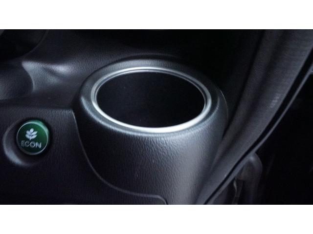 ���X�͑��ی���Ђ̑㗝�X�I��C�X�^�b�t���풓���Ă���܂��̂ł����k�͂ǂ������C�y�Ɂ�