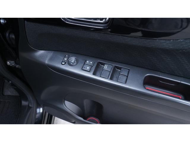 N-BOXカスタム G・Aパッケージ 禁煙車 カロッツェリアサイバーナビ 地デジTV ミュージックサーバー CD再生 Bluetooth対応 パワースライドドア シティブレーキアクティブシステム 前席用i-サイドエアバッグシステム(16枚目)