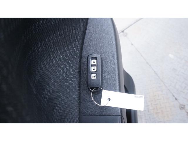 N-BOXカスタム G・Aパッケージ 禁煙車 カロッツェリアサイバーナビ 地デジTV ミュージックサーバー CD再生 Bluetooth対応 パワースライドドア シティブレーキアクティブシステム 前席用i-サイドエアバッグシステム(18枚目)