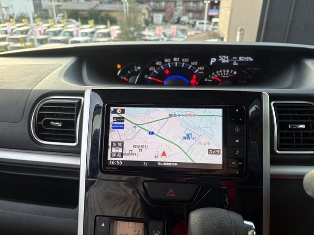 タント カスタムＸ　トップエディションリミテッドＳＡＩＩＩ　禁煙車　後期モデル　純正ナビ　ＣＤ／ＤＶＤ再生　パノラマモニター　両側パワースライドドア　ステアリングスイッチ　シートヒーター　スマートキー　プッシュスタート　チルトステアリング（8枚目）