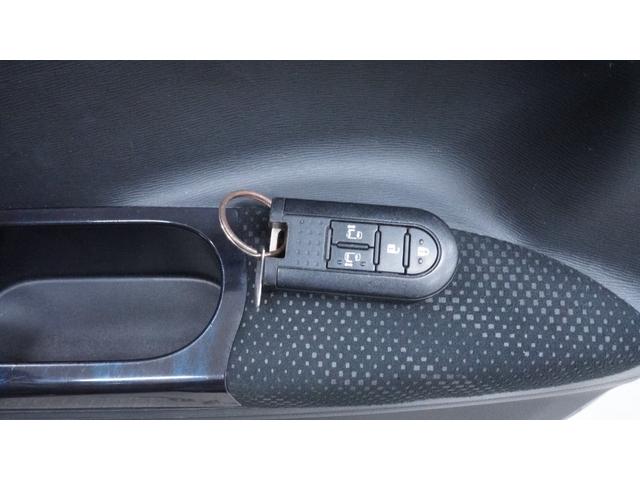 タント カスタムＸ　トップエディションリミテッドＳＡＩＩＩ　禁煙車　後期モデル　純正ナビ　ＣＤ／ＤＶＤ再生　パノラマモニター　両側パワースライドドア　ステアリングスイッチ　シートヒーター　スマートキー　プッシュスタート　チルトステアリング（16枚目）