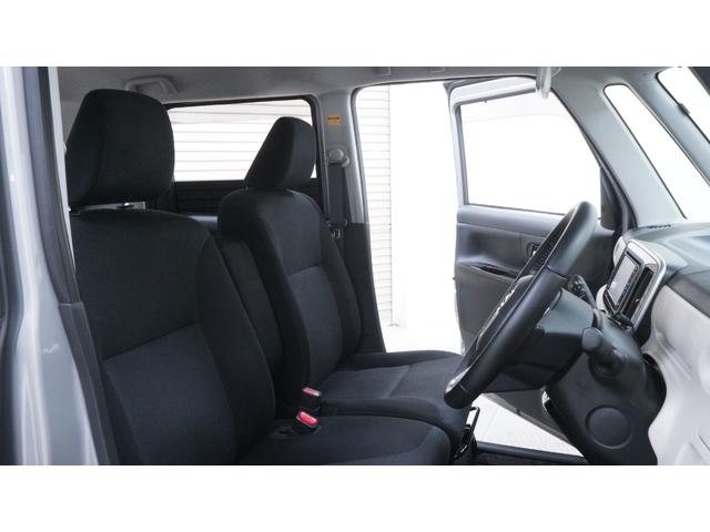 ムーヴキャンバス Ｇメイクアップ　ＳＡＩＩ　禁煙車　純正ナビ　フルセグＴＶ　Ｂｌｕｅｔｏｏｔｈ対応　ＣＤ／ＤＶＤ再生　両側パワースライドドア　革巻きハンドル　ＡＵＴＯエアコン　ステアリングスイッチ　電動格納ドアミラー　スマートキー（12枚目）