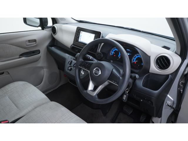 デイズ Ｓ　フル装備　Ｗエアバック　禁煙車　ワンオーナー　純正ナビ　フルセグＴＶ　ＣＤ再生　Ｂｌｕｅｔｏｏｔｈ　バックモニター　エマージェンシーブレーキパッケージ　アイドリングストップ　　キーレス　インパネＡＴ（17枚目）