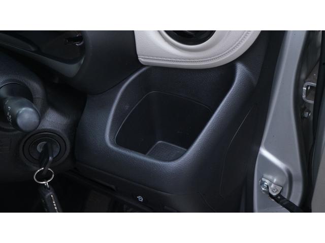 デイズ Ｓ　フル装備　Ｗエアバック　禁煙車　ワンオーナー　純正ナビ　フルセグＴＶ　ＣＤ再生　Ｂｌｕｅｔｏｏｔｈ　バックモニター　エマージェンシーブレーキパッケージ　アイドリングストップ　　キーレス　インパネＡＴ（20枚目）