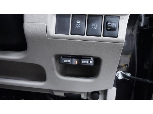 ムーヴ Ｘ　禁煙車　ナビ　フルセグＴＶ　Ｂｌｕｅｔｏｏｔｈ　ＣＤ／ＤＶＤ再生　バックカメラ　スマートキー　ベンチシート　ＡＵＴＯエアコン　電動格納ドアミラー　アイドリングストップ　社外１４インチアルミホイール（9枚目）