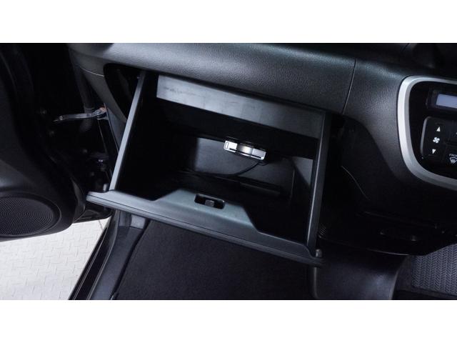 N-BOXカスタム G SSパッケージ 禁煙車 Gathers’ナビ 地デジTV CD/DVD再生 Bluetooth バックカメラ スマートキー 両側パワースライドドア 電動格納ドアミラーウィンカー ベンチシート アイドリングストップ(39枚目)