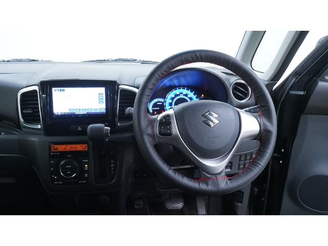 スペーシアカスタム 　禁煙車　デュアルブレーキサポート　社外ナビ　地デジＴＶ　ＣＤ／ＤＶＤ再生　バックカメラ　両側パワースライドドア　スマートキー　シートリフター　シートヒーター　フォグライト　アイドリングストップ（3枚目）