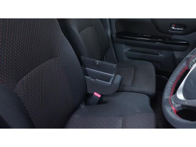 スペーシアカスタム 　禁煙車　デュアルブレーキサポート　社外ナビ　地デジＴＶ　ＣＤ／ＤＶＤ再生　バックカメラ　両側パワースライドドア　スマートキー　シートリフター　シートヒーター　フォグライト　アイドリングストップ（24枚目）