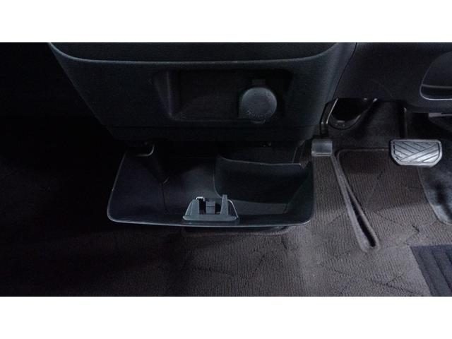 スペーシアカスタム 　禁煙車　デュアルブレーキサポート　社外ナビ　地デジＴＶ　ＣＤ／ＤＶＤ再生　バックカメラ　両側パワースライドドア　スマートキー　シートリフター　シートヒーター　フォグライト　アイドリングストップ（30枚目）