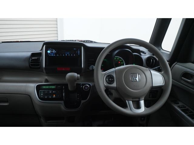 N-BOX 禁煙車 社外オーディオ パワースライドドア スマートキー プッシュスタート オートエアコン インパネAT ベンチシート アームレスト シートカバー 社外15インチアルミホイール アイドリングストップ(3枚目)