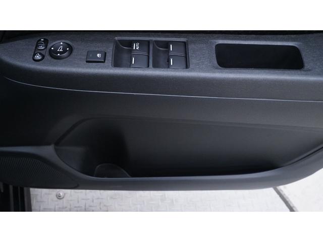 Ｎ－ＷＧＮカスタム Ｇ・Ｌパッケージ　禁煙車　ストラーダナビ　フルセグＴＶ　ＣＤ／ＤＶＤ再生　Ｂｌｕｅｔｏｏｔｈ接続　バックモニター　スマートキー　ベンチシート　　ＨＩＤヘッドライト　ＡＵＴＯライト　ビルトインＥＴＣナビ連動（16枚目）