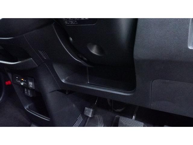 Ｎ－ＷＧＮカスタム Ｇ・Ｌパッケージ　禁煙車　ストラーダナビ　フルセグＴＶ　ＣＤ／ＤＶＤ再生　Ｂｌｕｅｔｏｏｔｈ接続　バックモニター　スマートキー　ベンチシート　　ＨＩＤヘッドライト　ＡＵＴＯライト　ビルトインＥＴＣナビ連動（22枚目）