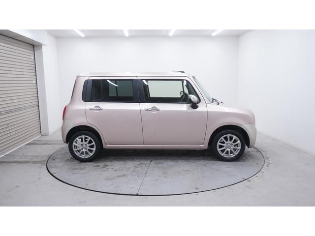 �����k���ɂ̓R�[�q�[��g���A�\�t�g�h�����N�����p�ӂ��Ă���܂��B