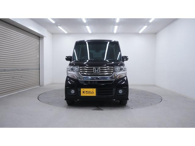 Ｎ－ＢＯＸ＋カスタム Ｇ・Ｌパッケージ　禁煙車　純正ナビ　地デジＴＶ　ＣＤ／ＤＶＤ再生　バックカメラ　パワースライドドア　スマートキー　アームレスト　ＨＩＤヘッドライト　　電動格納ドアミラーウィンカー　アイドリングストップ　ＥＴＣ（2枚目）
