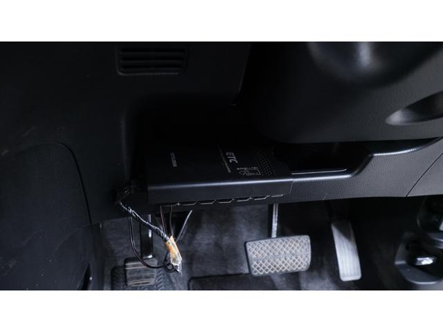 Ｎ－ＢＯＸ＋カスタム Ｇ・Ｌパッケージ　禁煙車　純正ナビ　地デジＴＶ　ＣＤ／ＤＶＤ再生　バックカメラ　パワースライドドア　スマートキー　アームレスト　ＨＩＤヘッドライト　　電動格納ドアミラーウィンカー　アイドリングストップ　ＥＴＣ（11枚目）