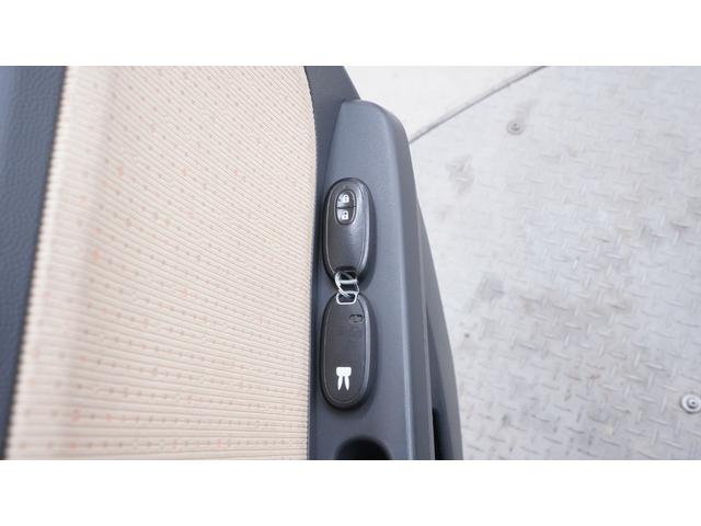 アルトラパン X 禁煙車 純正オーディオ スマートキープッシュスタート インパネAT ベンチシート アームレスト 電動格納ドアミラーウィンカー 純正14インチアルミホイール AUTOエアコン(14枚目)