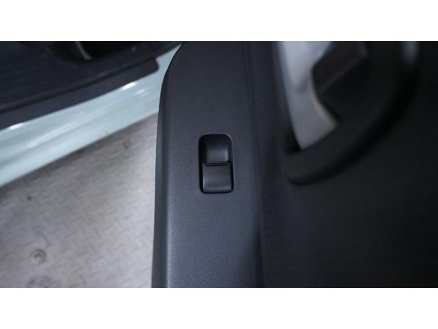 アルトラパン X 禁煙車 純正オーディオ スマートキープッシュスタート インパネAT ベンチシート アームレスト 電動格納ドアミラーウィンカー 純正14インチアルミホイール AUTOエアコン(40枚目)