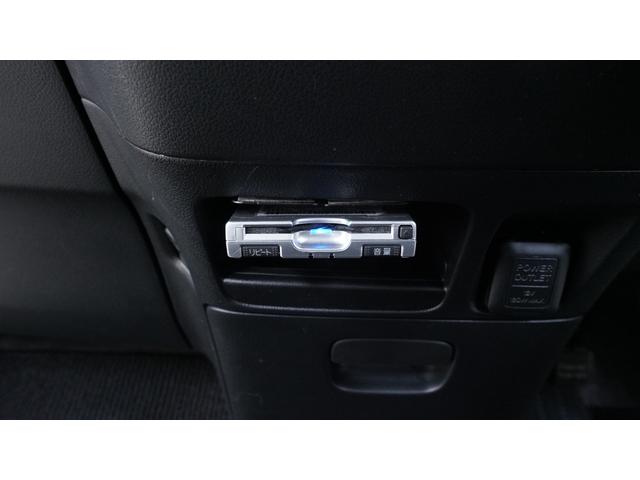 Ｎ－ＢＯＸカスタム Ｇ・ターボパッケージ　禁煙車　ターボ　ナビ装着車スペシャルパッケージ　ストラーダナビ　フルセグＴＶ　ＣＤ／ＤＶＤ再生　Ｂｌｕｅｔｏｏｔｈ接続　両側パワースライドドア　ＨＩＤヘッドライト　電動格納ドアミラー　ＥＴＣ（9枚目）