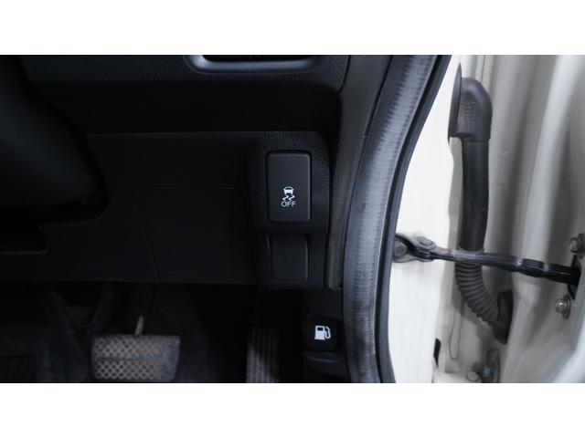 Ｎ－ＢＯＸカスタム Ｇ・ターボパッケージ　禁煙車　ターボ　ナビ装着車スペシャルパッケージ　ストラーダナビ　フルセグＴＶ　ＣＤ／ＤＶＤ再生　Ｂｌｕｅｔｏｏｔｈ接続　両側パワースライドドア　ＨＩＤヘッドライト　電動格納ドアミラー　ＥＴＣ（20枚目）