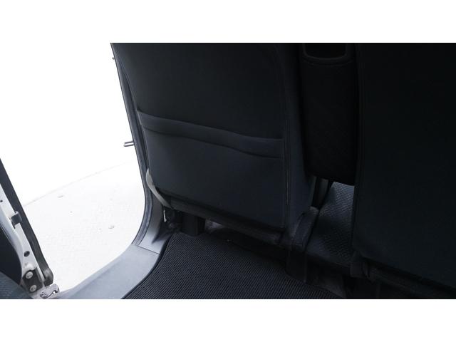 Ｎ－ＢＯＸカスタム Ｇ・ターボパッケージ　禁煙車　ターボ　ナビ装着車スペシャルパッケージ　ストラーダナビ　フルセグＴＶ　ＣＤ／ＤＶＤ再生　Ｂｌｕｅｔｏｏｔｈ接続　両側パワースライドドア　ＨＩＤヘッドライト　電動格納ドアミラー　ＥＴＣ（42枚目）