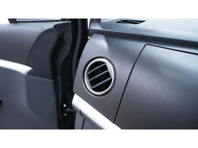 ワゴンＲスティングレー リミテッドＩＩ　禁煙車　スマートキー　プッシュスタート　インパネＡＴ　ベンチシート　アームレスト　ＨＩＤヘッドライト　革巻きハンドル　　シートヒーター　助手席下収納　電動格納ドアミラー　純正１５インチアルミホイール（31枚目）