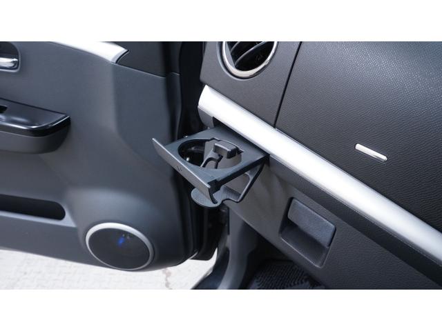 ワゴンＲスティングレー リミテッドＩＩ　禁煙車　スマートキー　プッシュスタート　インパネＡＴ　ベンチシート　アームレスト　ＨＩＤヘッドライト　革巻きハンドル　　シートヒーター　助手席下収納　電動格納ドアミラー　純正１５インチアルミホイール（32枚目）