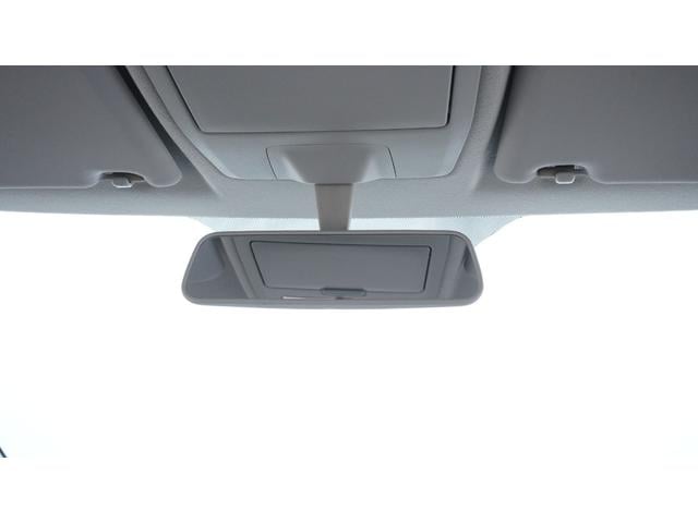 ワゴンＲスティングレー リミテッドＩＩ　禁煙車　スマートキー　プッシュスタート　インパネＡＴ　ベンチシート　アームレスト　ＨＩＤヘッドライト　革巻きハンドル　　シートヒーター　助手席下収納　電動格納ドアミラー　純正１５インチアルミホイール（37枚目）