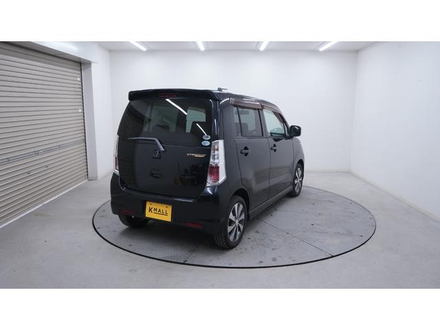 ワゴンＲスティングレー リミテッドＩＩ　禁煙車　スマートキー　プッシュスタート　インパネＡＴ　ベンチシート　アームレスト　ＨＩＤヘッドライト　革巻きハンドル　　シートヒーター　助手席下収納　電動格納ドアミラー　純正１５インチアルミホイール（65枚目）