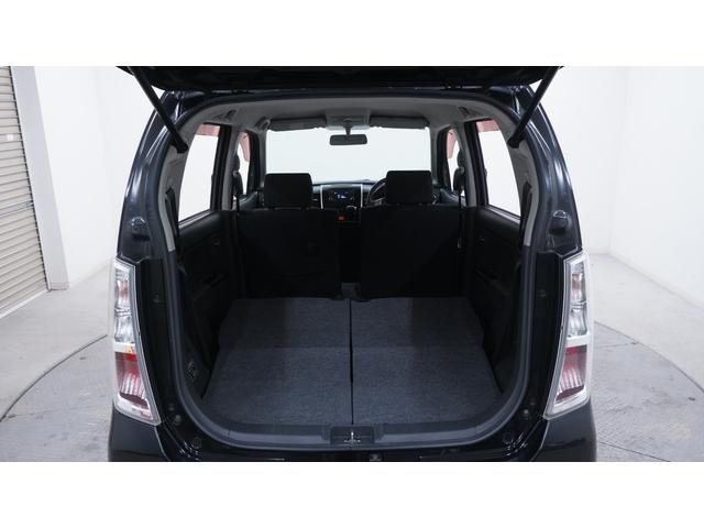 ワゴンＲスティングレー リミテッドＩＩ　禁煙車　スマートキー　プッシュスタート　インパネＡＴ　ベンチシート　アームレスト　ＨＩＤヘッドライト　革巻きハンドル　　シートヒーター　助手席下収納　電動格納ドアミラー　純正１５インチアルミホイール（70枚目）