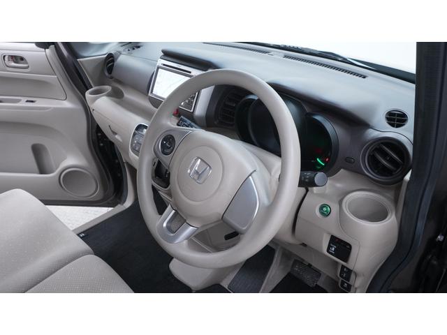 Ｎ－ＢＯＸ Ｇ・Ｌパッケージ　禁煙車　純正Ｇａｔｈｅｒｓ’ナビ　地デジＴＶ　ＣＤ／ＤＶＤ再生　バックカメラ　パワースライドドア　スマートキー　電動格納ドアミラー　ステアリングスイッチ　１４インチアルミホイール　アイドリングストップ（17枚目）