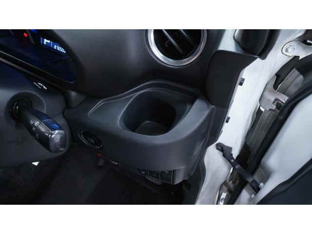 ���X�͑��ی���Ђ̑㗝�X�I��C�X�^�b�t���풓���Ă���܂��̂ł����k�͂ǂ������C�y�Ɂ�