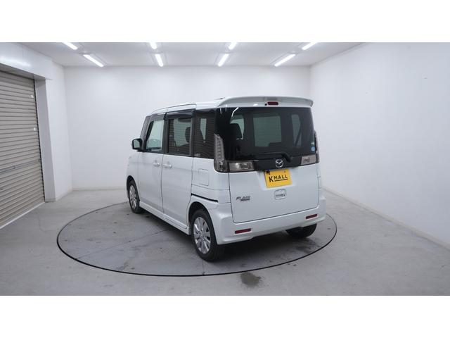 �����k���ɂ̓R�[�q�[��g���A�\�t�g�h�����N�����p�ӂ��Ă���܂��B