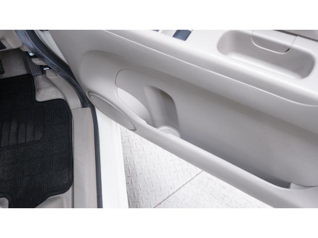 Ｎ－ＢＯＸ Ｇ・Ｌパッケージ　禁煙車　ナビ装着車スペシャルパッケージ　純正ナビ　地デジＴＶ　ＣＤ／ＤＶＤ再生　バックカメラ　パワースライドドア　スマートキー　ＡＵＴＯライト　電動格納ドアミラー　アイドリングストップ（15枚目）