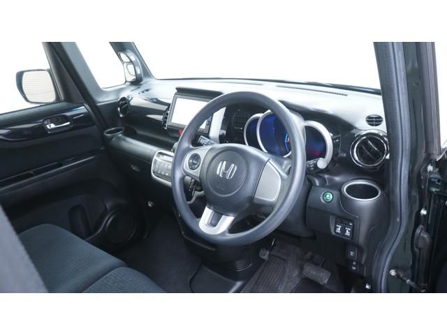 Ｎ－ＢＯＸカスタム Ｇ　ＳＳブラックスタイルパッケージ　禁煙車　あんしんパッケージ　Ｇａｔｈｅｒｓ’メモリーナビ　フルセグＴＶ　ＣＤ／ＤＶＤ再生　バックカメラ　両側パワースライドドア　スマートキー　プッシュスタート　インパネＡＴ　ベンチシート　アームレスト（18枚目）