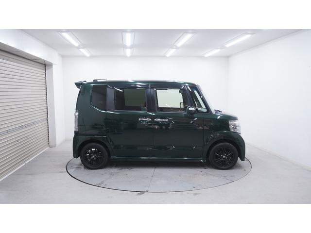 Ｎ－ＢＯＸカスタム Ｇ　ＳＳブラックスタイルパッケージ　禁煙車　あんしんパッケージ　Ｇａｔｈｅｒｓ’メモリーナビ　フルセグＴＶ　ＣＤ／ＤＶＤ再生　バックカメラ　両側パワースライドドア　スマートキー　プッシュスタート　インパネＡＴ　ベンチシート　アームレスト（48枚目）