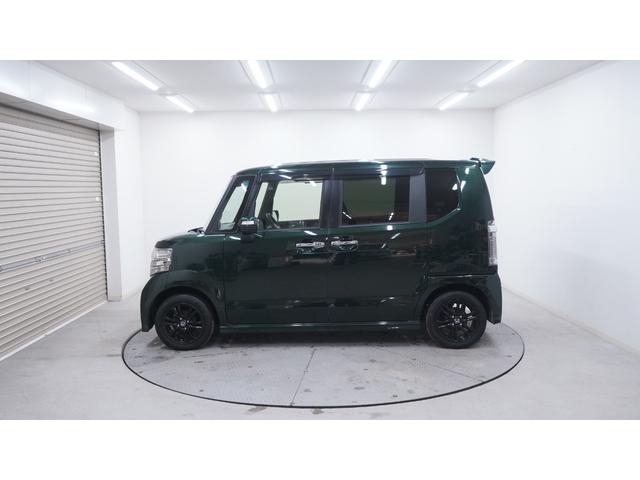 Ｎ－ＢＯＸカスタム Ｇ　ＳＳブラックスタイルパッケージ　禁煙車　あんしんパッケージ　Ｇａｔｈｅｒｓ’メモリーナビ　フルセグＴＶ　ＣＤ／ＤＶＤ再生　バックカメラ　両側パワースライドドア　スマートキー　プッシュスタート　インパネＡＴ　ベンチシート　アームレスト（56枚目）