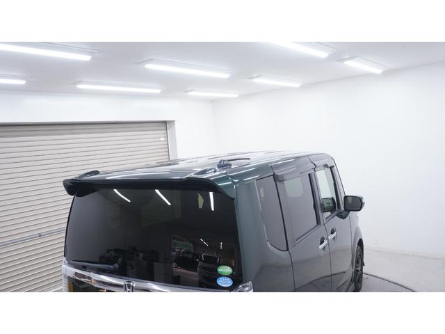 Ｎ－ＢＯＸカスタム Ｇ　ＳＳブラックスタイルパッケージ　禁煙車　あんしんパッケージ　Ｇａｔｈｅｒｓ’メモリーナビ　フルセグＴＶ　ＣＤ／ＤＶＤ再生　バックカメラ　両側パワースライドドア　スマートキー　プッシュスタート　インパネＡＴ　ベンチシート　アームレスト（72枚目）