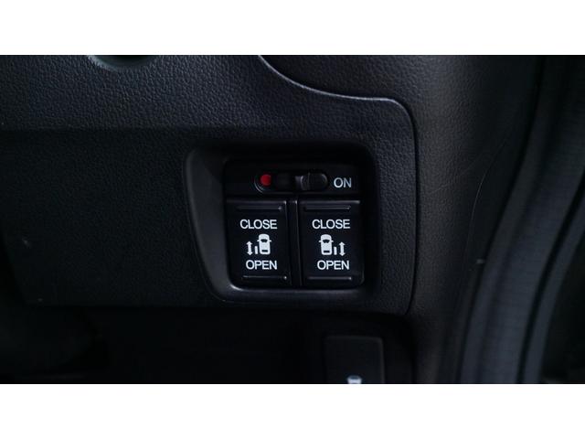 Ｎ－ＢＯＸカスタム Ｇ・ターボパッケージ　禁煙車　ターボ　Ｇａｔｈｅｒｓ’オーディオ　両側パワースライドドア　スマートキー　ステアリングスイッチ　電動格納ドアミラーウィンカー　専用純正１５インチアルミホイール　アイドリングストップ　ＥＴＣ（13枚目）